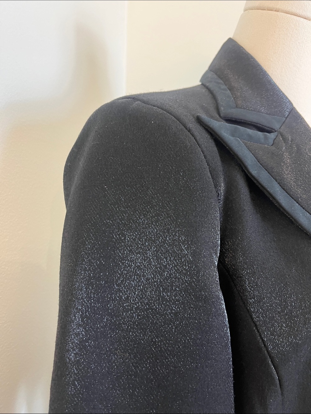 loops by ROBERT IN’T VELD Wool Coat - Picture 9 of 17